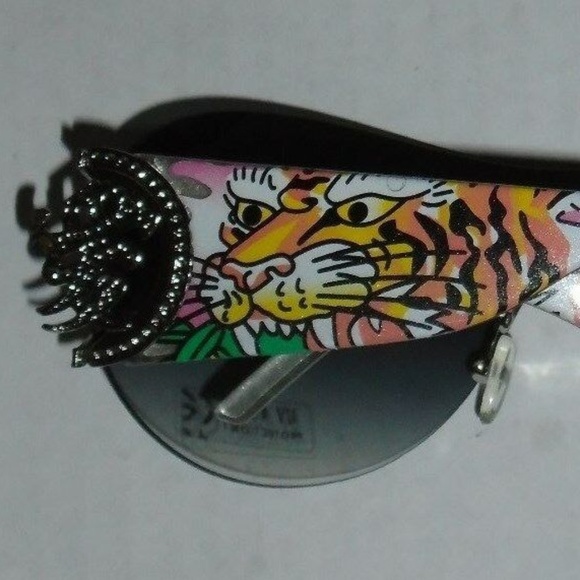 Rare Tiger Asian Metal Accents Sexy Sunglasses